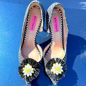 Black and white potatoes dot 4 inch heels